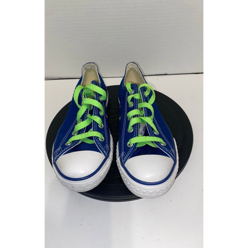 Yourh Converse All Star size 2